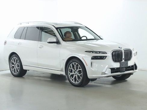 Certified 2024 BMW X7 xDrive40i w/ Executive Package AWD/4WD image 10