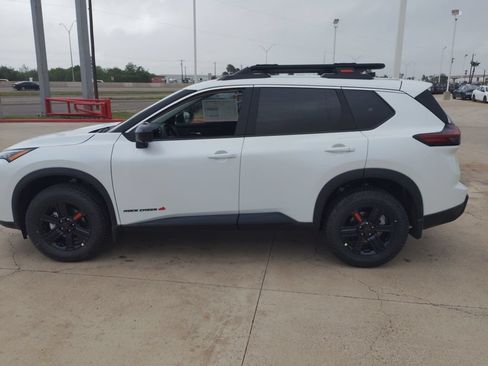 New 2026 Nissan Rogue SV AWD/4WD image 4