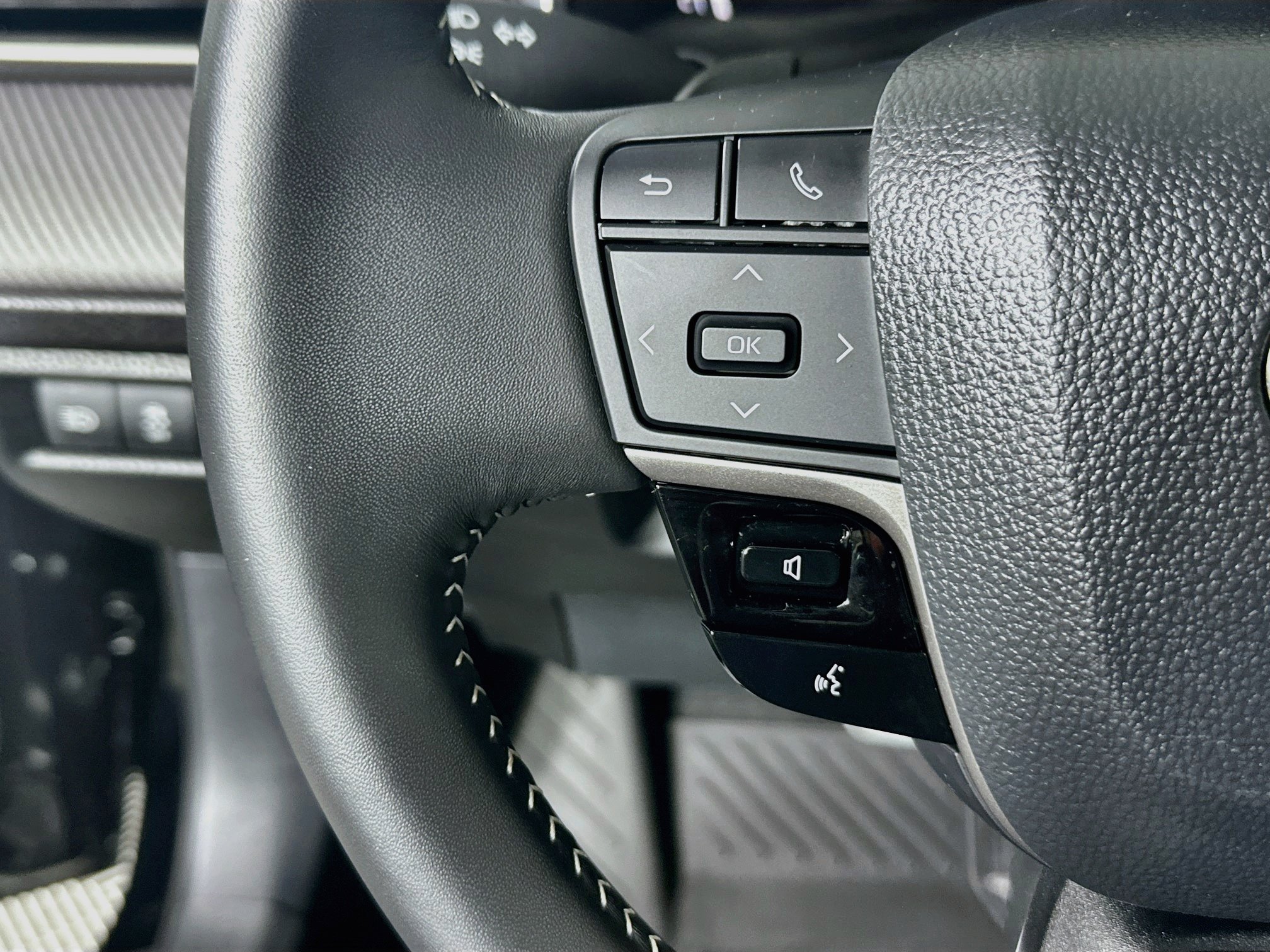 Certified 2026 Toyota Camry SE FWD image 16