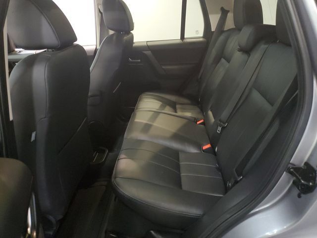 Used 2015 Land Rover LR2 AWD/4WD image 26