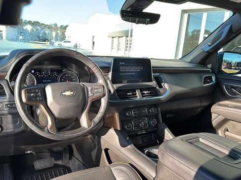 Used 2021 Chevrolet Tahoe High Country image 16
