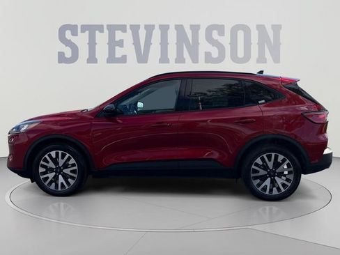 Used 2020 Ford Escape SE Sport AWD/4WD image 2