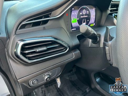 Used 2022 Chevrolet Bolt LT image 25