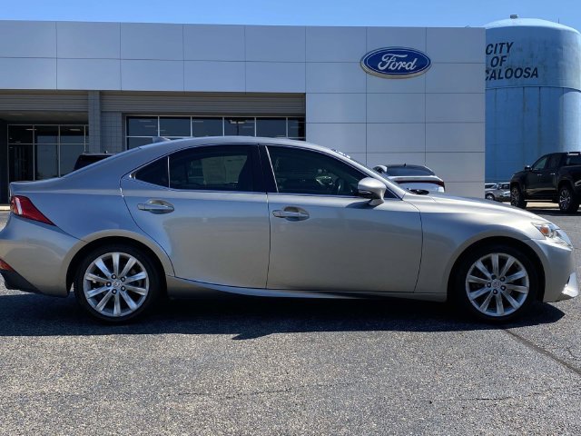 Used 2015 Lexus IS 250 RWD image 2