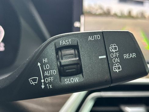 Certified 2023 BMW X5 xDrive45e w/ Climate Comfort Package image 34