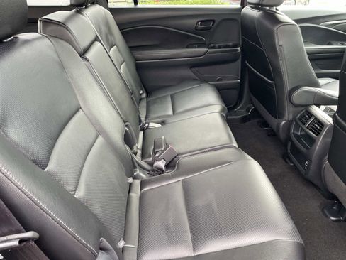 Used 2023 Honda Passport EX-L image 25