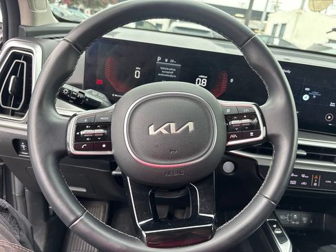 Used 2024 Kia Sorento EX w/ Panoramic Sunroof Package FWD image 24