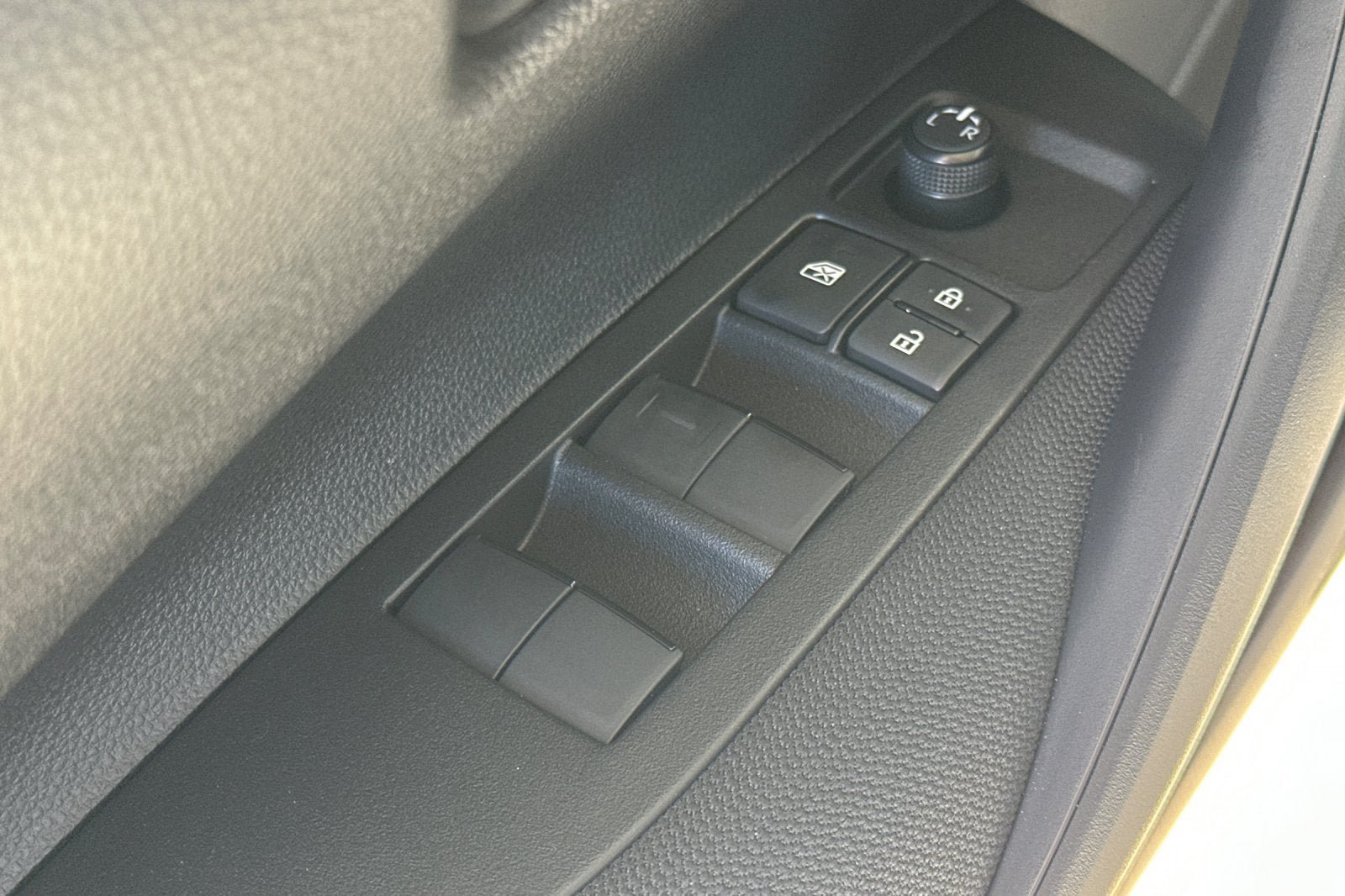 New 2027 Toyota Corolla SE FWD image 13