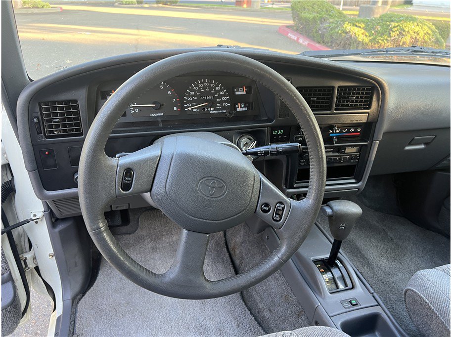Used 1992 Toyota Pickup SR5 RWD image 10