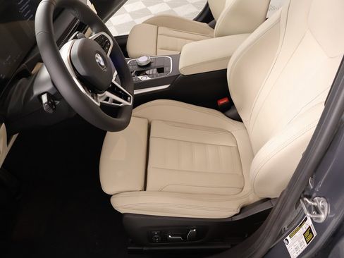 New 2026 BMW 330i Sedan w/ M Sport Package image 12