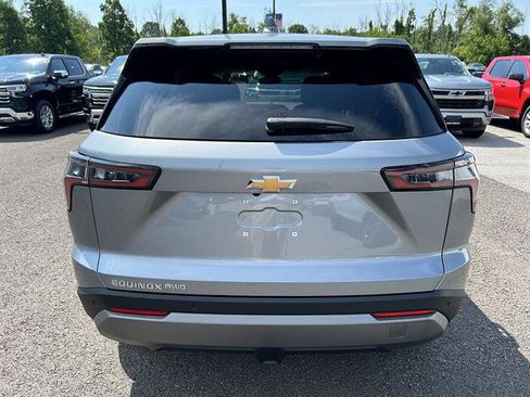 New 2027 Chevrolet Equinox LT w/ Convenience Package II AWD/4WD image 4