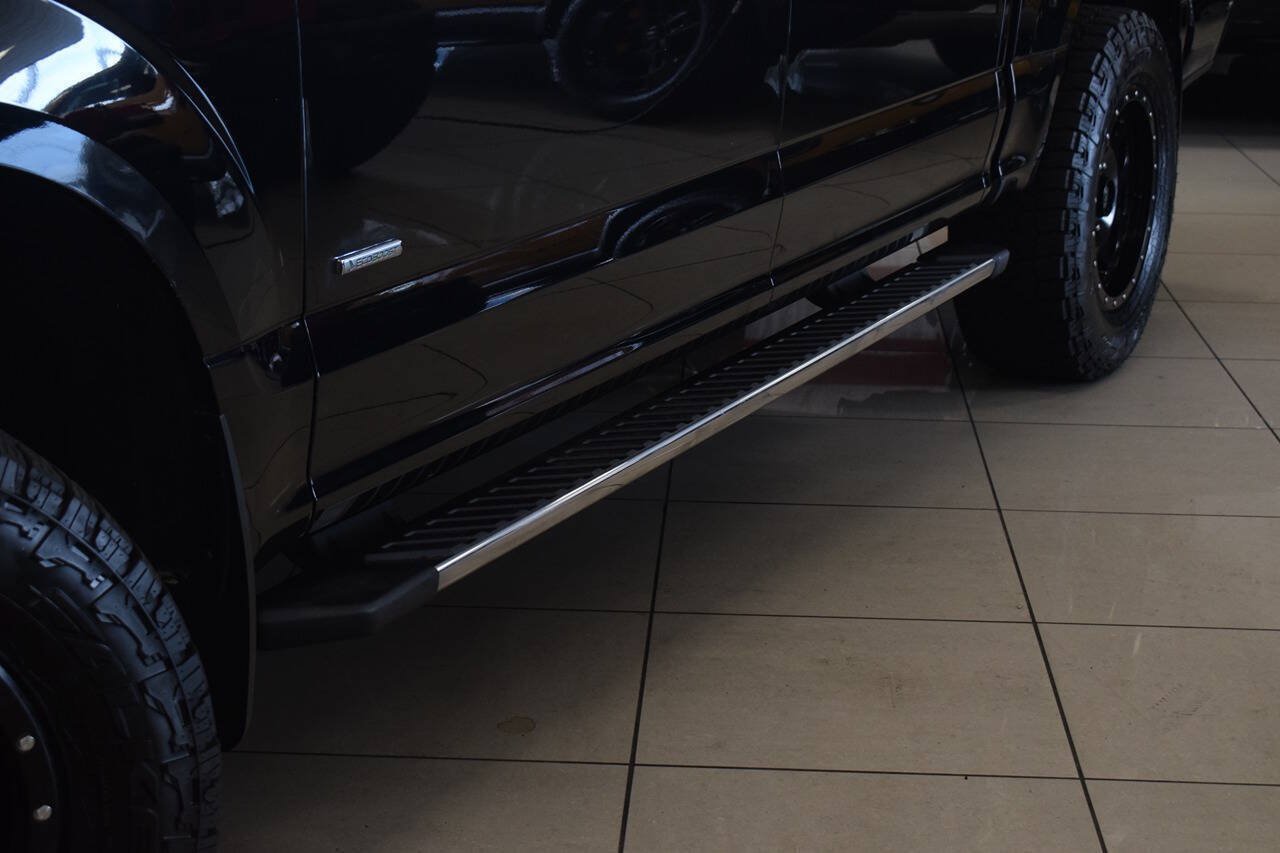 Used 2016 Ford F150 XLT AWD/4WD image 5