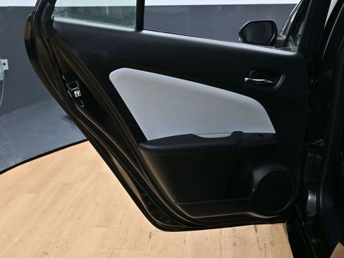 Used 2022 Toyota Prius LE image 35