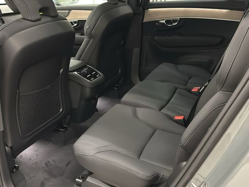 Used 2026 Volvo XC90 B6 Plus w/ Protection Package Premier image 27