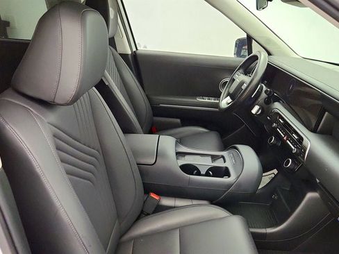 Used 2026 Hyundai Palisade SEL FWD image 24