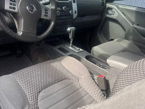 Certified 2016 Nissan Frontier SV w/ SV Value Truck Package RWD image 8