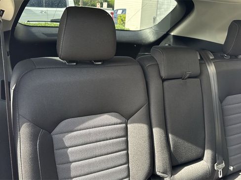 Used 2020 Ford Edge SE image 48