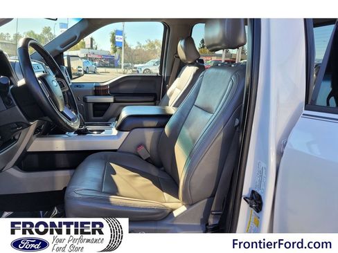 Used 2015 Ford F150 Lariat image 11