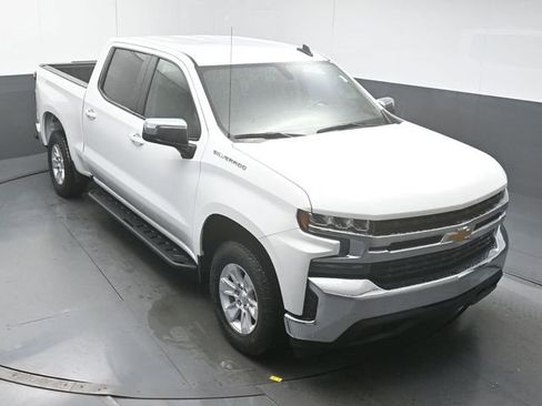 Used 2021 Chevrolet Silverado 1500 LT image 39