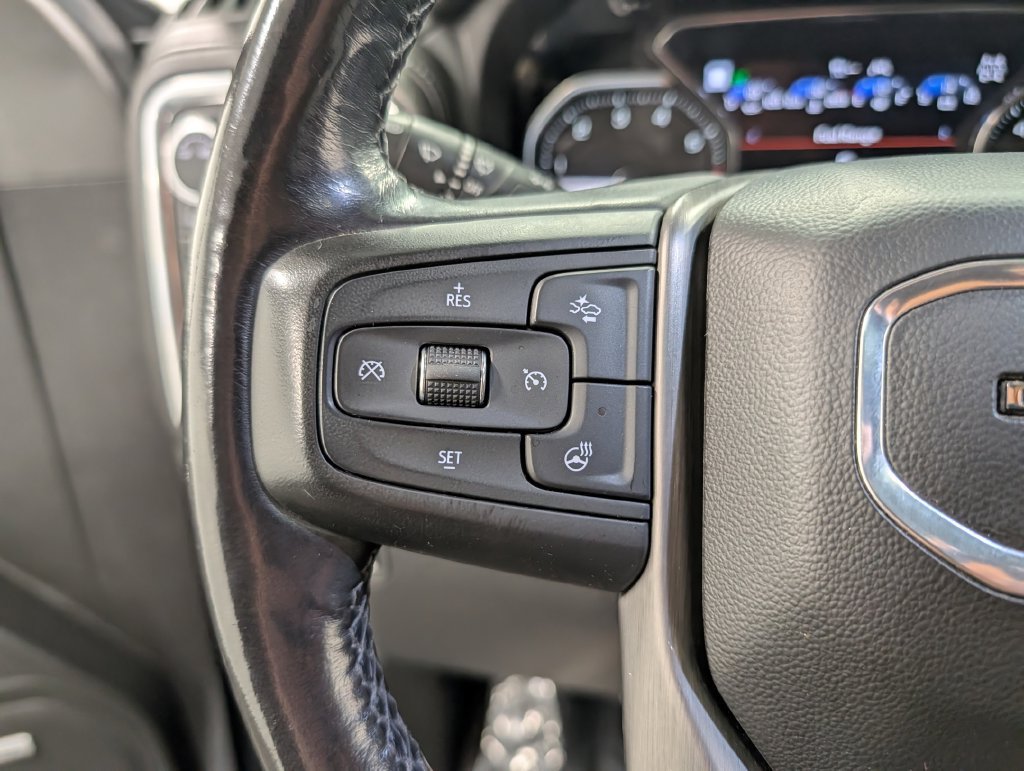 Used 2022 GMC Sierra 1500 Denali w/ Driver Alert Package II AWD/4WD image 19