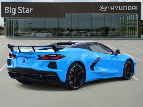 Used 2025 Chevrolet Corvette Stingray Preferred Conv w/ Z51 Performance Package RWD image 4