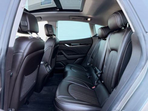 Used 2019 Maserati Levante Base image 22
