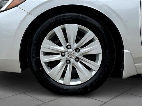 Used 2021 Nissan Sentra S FWD image 9