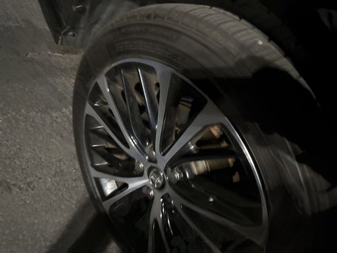 Used 2020 Toyota Camry SE image 7