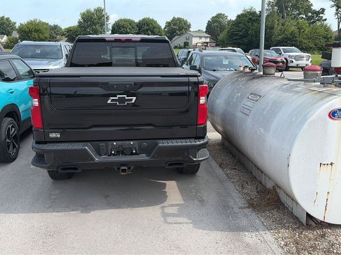 Used 2022 Chevrolet Silverado 1500 LT Trail Boss w/ LT Trail Boss Premium Package AWD/4WD image 5