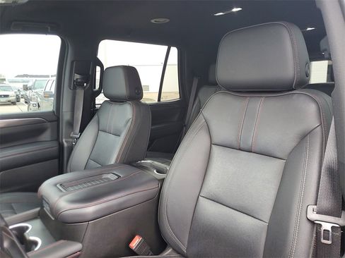 Used 2022 Chevrolet Tahoe RST w/ Luxury Package image 16