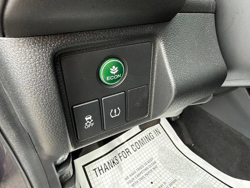 Used 2017 Honda HR-V LX image 21