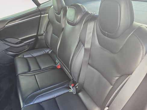 Used 2021 Tesla Model S Plaid image 15