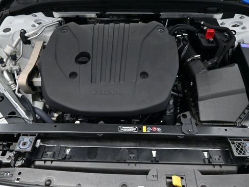 Used 2025 Volvo S60 B5 Plus w/ Protection Package Premier image 37