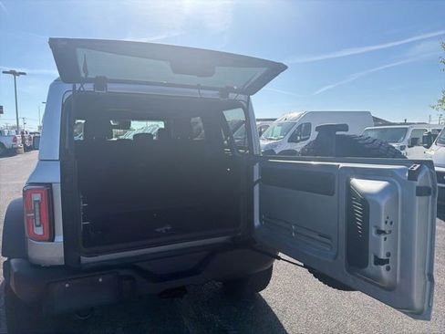 Used 2022 Ford Bronco Wildtrak AWD/4WD image 17