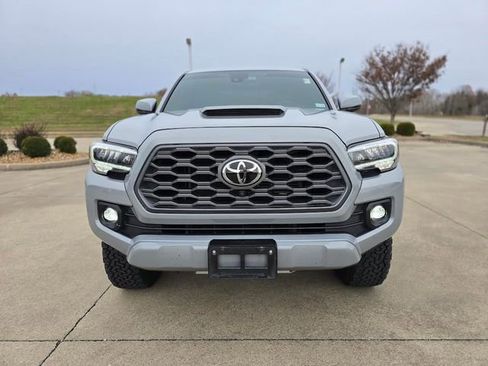 Used 2020 Toyota Tacoma 4x4 Double Cab image 2