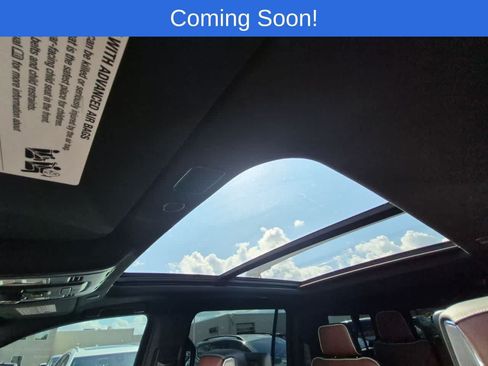 Used 2023 GMC Yukon XL Denali Ultimate AWD/4WD image 19