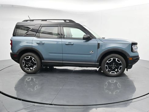 Used 2022 Ford Bronco Sport Outer Banks w/ Tech Package AWD/4WD image 9