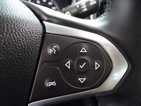 Used 2023 Chevrolet Traverse LT AWD/4WD image 8