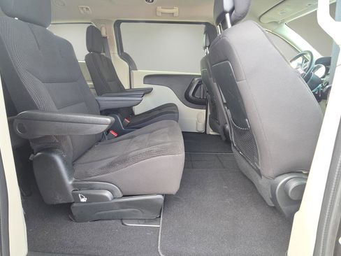 Used 2017 Dodge Grand Caravan SE w/ Power Window Group image 16