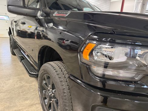 Certified 2024 RAM 2500 Big Horn w/ Night Edition AWD/4WD image 3