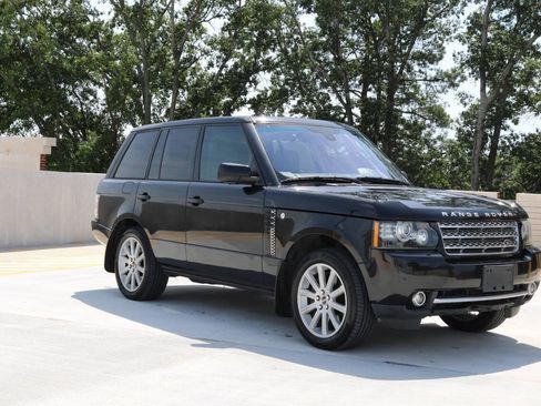 Used 2012 Land Rover Range Rover Supercharged w/ Silver Pack AWD/4WD image 4