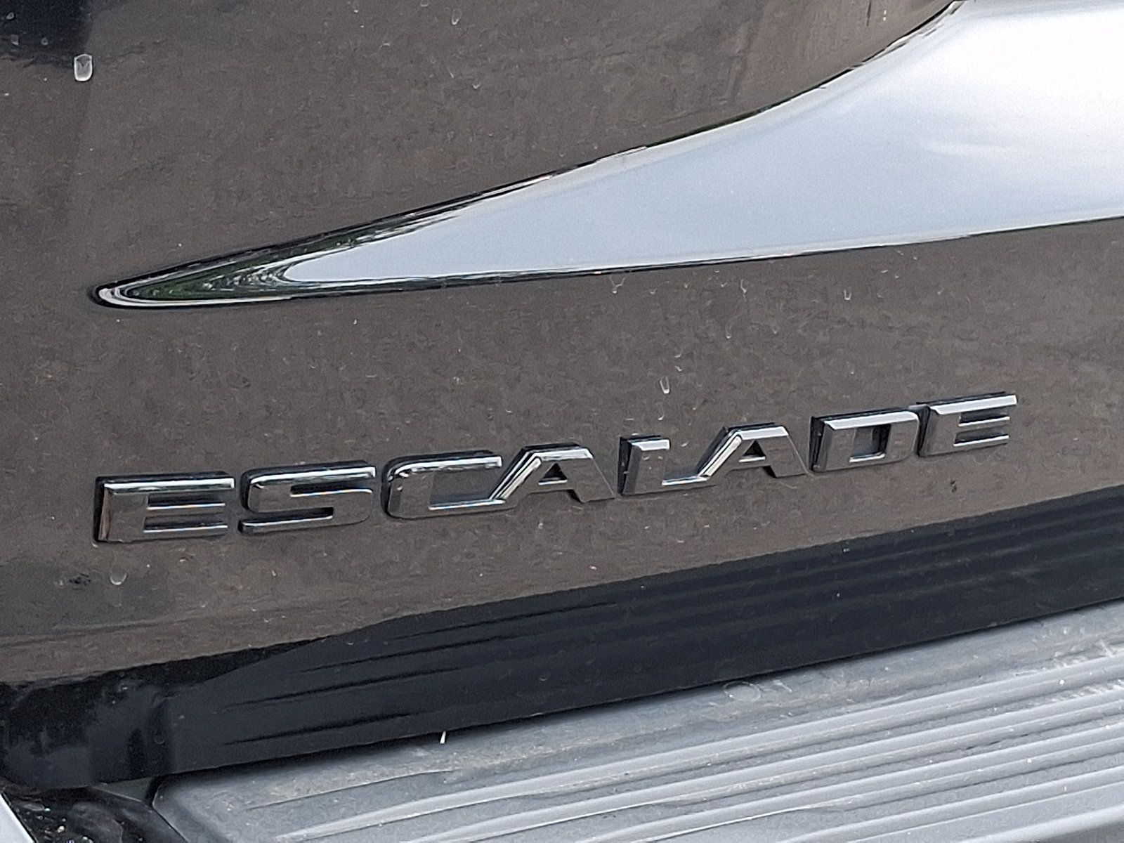 Used 2024 Cadillac Escalade Sport w/ LPO, ONYX Package AWD/4WD image 27