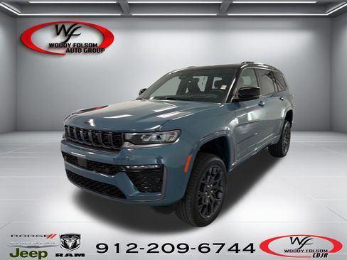New 2026 Jeep Grand Cherokee L Summit AWD/4WD image 1