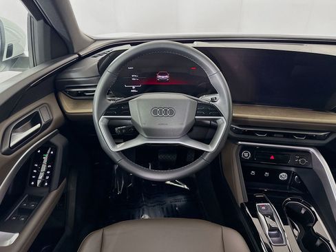 Certified 2025 Audi Q5 Premium w/ 19" Wheel Package image 20