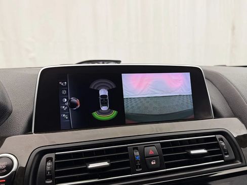 Used 2017 BMW M6 Convertible RWD image 28