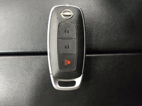 Used 2024 Nissan Rogue S AWD/4WD image 32