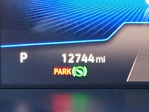 Used 2024 Volkswagen Tiguan SE image 21