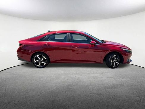 Used 2023 Hyundai Elantra Limited FWD image 15