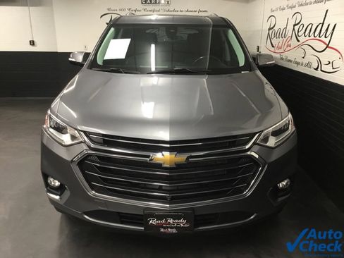 Used 2020 Chevrolet Traverse Premier w/ LPO, 'HIT The Road' Package AWD/4WD image 4