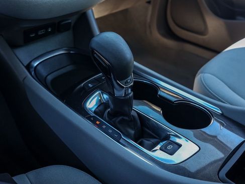 Used 2024 Chevrolet Malibu LT image 30